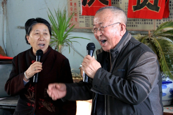 51、爱心传递志愿者服务队与吉泰老年公寓的老人一起联欢 - 爱心传递志愿者服务队 - 绥化市爱心传递志愿者服务队