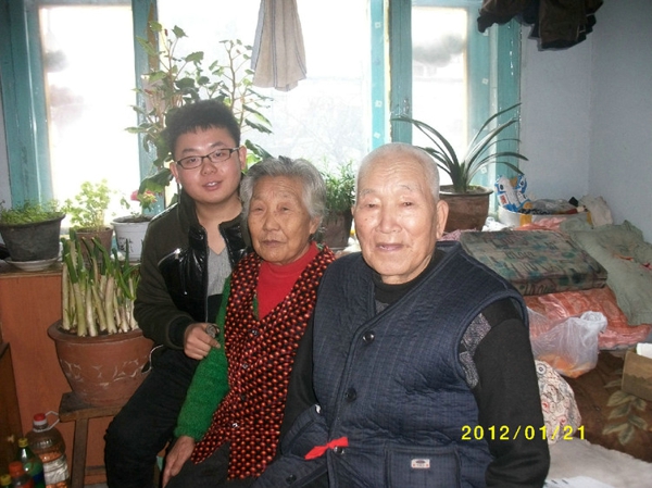 11、春节前去吉泰老年公寓看望老人 - 爱心传递志愿者服务队 - 绥化市爱心传递志愿者服务队