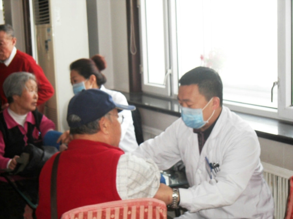 54、2013.3月5日学雷锋日福利家园老年公寓活动 - 爱心传递志愿者服务队 - 绥化市爱心传递志愿者服务队