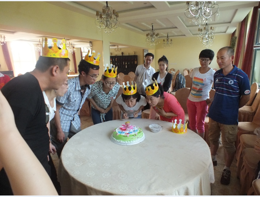 爱心传递志愿者服务队香炉山一日游