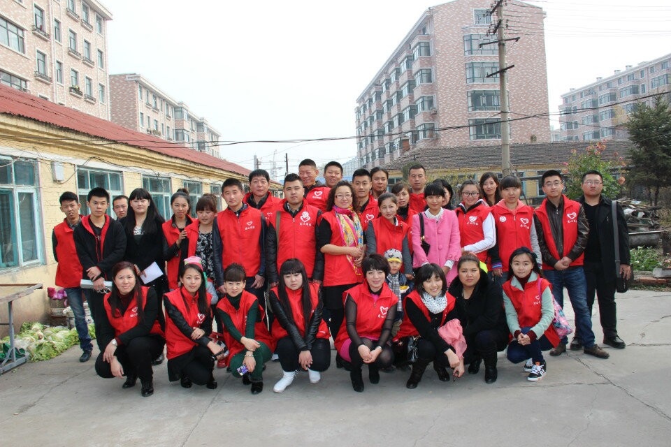 2014年10月19日慰问吉泰老年公寓