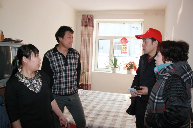 2015年03月04日-05日元宵节慰问贫困户送元宵活动