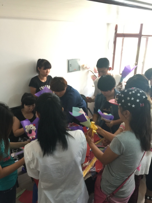 2015年08月20日七夕鲜花义卖