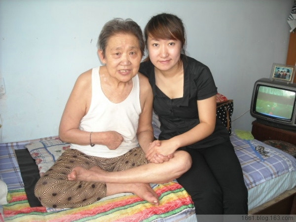 20、2007年11月25日志愿者到绥化市第五医院看望老人 - 爱心传递志愿者服务队 - 绥化市爱心传递志愿者服务队